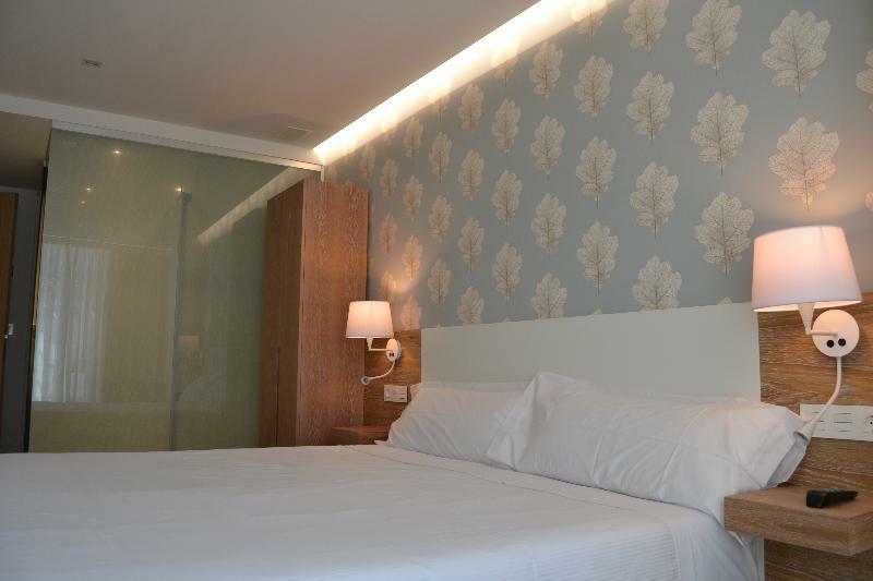 סנטיאגו דה קומפוסטלה Denike By Atalaia Hoteles מראה חיצוני תמונה