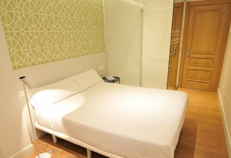סנטיאגו דה קומפוסטלה Denike By Atalaia Hoteles מראה חיצוני תמונה
